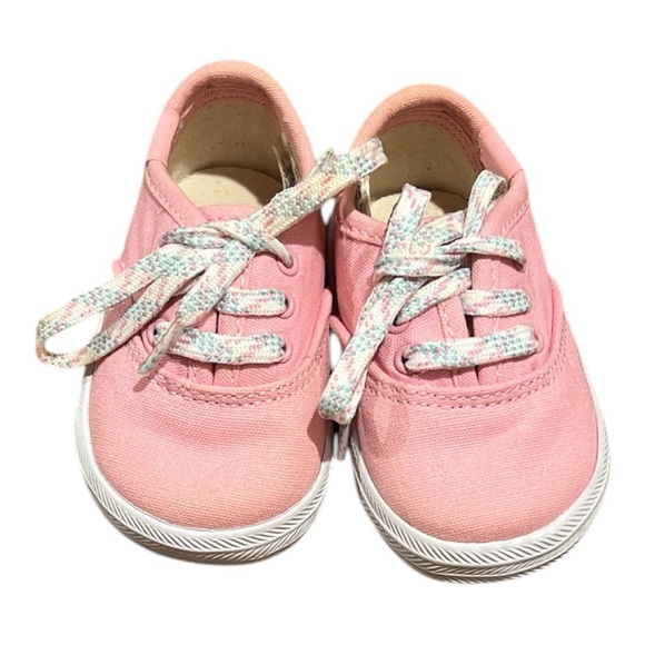 KEDS - Picture 1 of 5